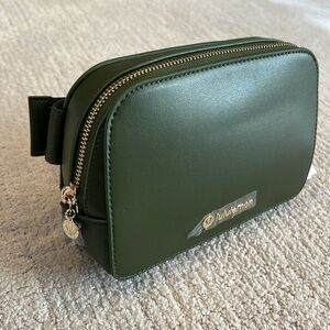 NWT Lululemon Everywhere Belt Bag